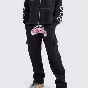 Pantalones de chándal acampanados con logotipo personalizado y Sudadera con capucha y cremallera Conjunto de dos piezas Unisex Rhinestone Vintage Acid Wash Chándal para hombre - Product Image 3