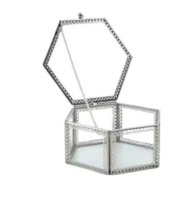 Boîte à bijoux en métal et verre, cadre doré, pour lunettes, montres et accessoires, boîte à bijoux en métal et verre faite à la main - Product Image 6