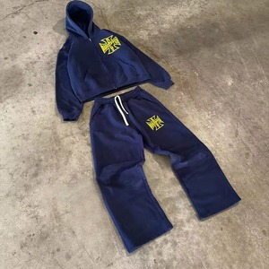 Conjunto de dos piezas con estampado DTG de talla grande, chándal con capucha y pantalones de chándal holgados con cremallera personalizados para hombre, lavado con ácido vintage - Product Image 1