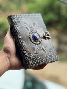 3 pages de journal en cuir de style vintage en relief Lapiz bleu lune de l'Antique fait à la main - Product Image 4