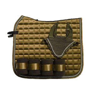 Ensemble de tapis de selle de cheval professionnel doublure en tissu confortable équipement d'équitation durable personnalisable - Product Image 1