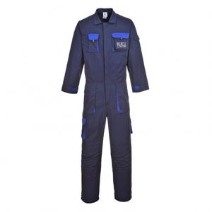 Traje FR de ajuste ergonómico para uso prolongado Material resistente al fuego con forro suave y duradero fabricado en Pakistán. - Product Image 1