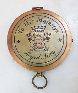 Brújula de Bolsillo de Latón Grabada con el Poema de Robert Frost, Regalo Náutico Vintage para Viajeros, para Hombres y Mujeres, 100% Hecho a Mano de Alta Calidad - Product Image 5