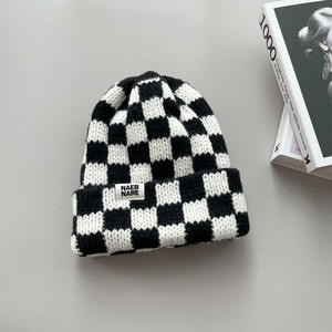 Gorro de Invierno Moderno y Colorido, Grueso, Acrílico, Cálido, Tejido, a Cuadros, con Relieve, Unisex, con Logotipo Personalizado para Adultos - Product Image 5