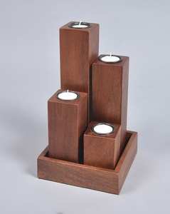 Candelero de madera hecho a mano para Navidad y otras celebraciones - Product Image 1