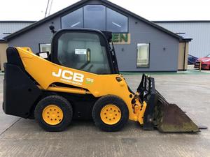 Chargeuse compacte JCB 135 T4 - Product Image 2