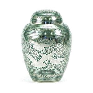 Urnes funéraires en laiton à dôme supérieur de haute qualité avec gravure en étain et couleur bleue urnes funéraires en métal fini pour cendres humaines - Product Image 2