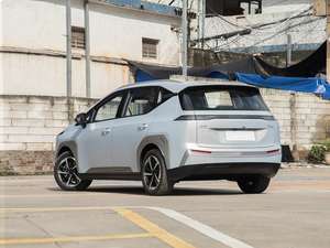 SUV Edición Inteligente 2024-2025 >700km de Autonomía NEDC Motor de 200-250kW Carga Rápida Vehículo Eléctrico de Nueva Energía con Tecnología Inteligente Avanzada - Product Image 5