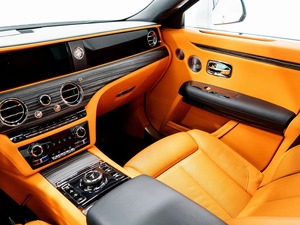 รถยนต์มือสองรุ่นปี 2023 Rolls-Royce Ghost AWD 4D Sedan ได้รับการรับรองว่าสะอาดและใช้งานมาอย่างเหมาะสม - Product Image 2