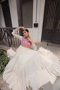 Mejor Venta de Indian Boutique Trend Setter último Navratri vestido especial exclusivo Showstopper hermosa fiesta boda desgaste mujeres - Product Image 3