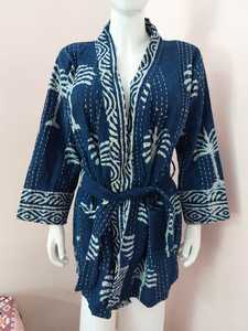 Manteau vintage pour femmes le plus vendu fait à la main Kantha vestes avec coton Sari Patchwork Quilt Midi longueur taille naturelle - Product Image 5