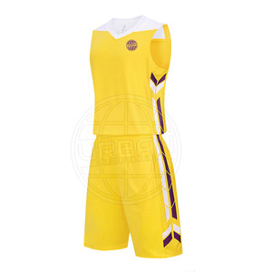 Vêtements de sport pakistanais, ensembles d'uniformes de basket-ball respirants personnalisés, 100% polyester, service OEM à vendre - Product Image 1