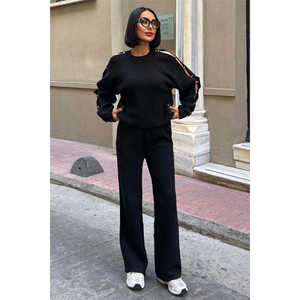 Conjunto de Punto Casual con Aberturas y Accesorios en las Mangas 10229 para la Temporada de Otoño - Product Image 4