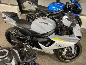 Moto sportive d'occasion 2022 GSX-R750 749cc-1000CC, design course bleu et blanc, prête à rouler, à vendre - Product Image 3