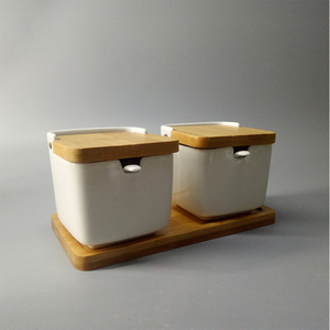 Pot à épices carré en céramique blanche, récipient de stockage de sucre de sel, Pot d'assaisonnement, ensemble de pots à épices avec couvercle en bambou, vente en gros - Product Image 3