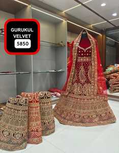 Penjualan laris pakaian Pakistan India wanita Lehenga Choli pakaian pesta pernikahan tersedia harga grosir