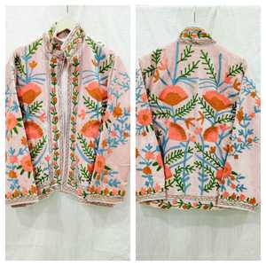 Chaqueta Reversible de Algodón con Diseño Suzani/Sujani de Terciopelo Rajasthani, Estilo Varsity/Bomber, con Logotipo Personalizado, Cuello Mao - Product Image 2