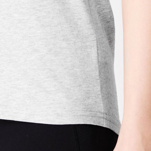 2025 dernière conception femmes T-Shirt bonne qualité casual porte des T-Shirts coton Polyester femmes T-Shirt à vendre - Product Image 4