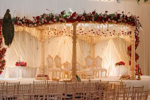 Mandap Traditionnel Hindou Doré pour Mariage – Luxe Indien, Sculpté à la Main, en Bois, pour Mariages Gujarati – Édition 2026 – Vente aux États-Unis - Product Image 6