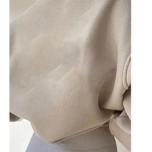 Sweat-shirt surdimensionné en coton 100% tricoté d'hiver avec logo personnalisé pour femmes Pull décontracté à col rond avec logo sur le devant - Product Image 5