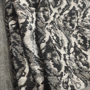 Tissu d'ameublement moderne 100% polyester, fil teint en chaîne, jacquard, lourd, respirant, commercial, en vrac, compressé, pour canapés, de bonne qualité - Product Image 3