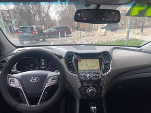 Voiture d'occasion abordable, Hyundai Santa Fe Sport 2.0T 2014, conduite à gauche - Product Image 2