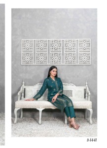 Vente chaude modeste pakistanais Shalwar Kameez vêtements d'hiver pour dames qualité d'exportation agrafe Broshia Banarsi tissu - Product Image 5