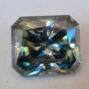 Diamante de moissanita de corte Radian azul VVS Claridad Orden personalizado Pulsera radiante Claridad Orden personalizado - Product Image 1