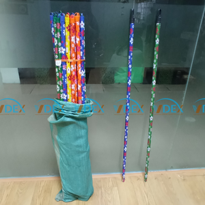 Mango de escoba no metálico, artículo doméstico de limpieza para uso diario, palo de fregona de madera colorido, madera de eucalipto vietnamita - Product Image 6