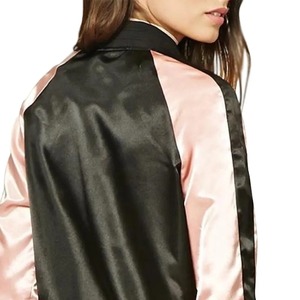 Bomber en satin à fleurs pour femmes de nouveau style à prix de gros, vestes respirantes anti-taches, vêtements de rue personnalisés - Product Image 5