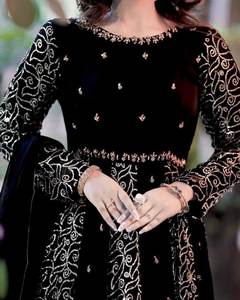 ชุดสตรีดีไซน์ใหม่ผ้าจอร์เจียและเสื้อผ้าสตรีปักเลื่อมสวยงาม - Product Image 4