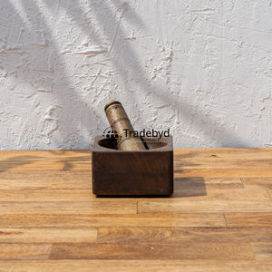 Mortero y mortero Okhli de madera de primera calidad de Tradebyd Trituradora de especias naturales para una vida saludable - Product Image 3