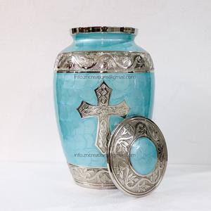 Urne en laiton adulte de qualité supérieure pour les cendres humaines et animales Urne de crémation gravée Prix de gros sur urne en cendres en laiton en aluminium - Product Image 3