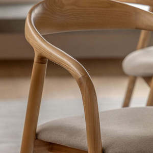 Silla de comedor minimalista moderna con líneas elegantes y materiales de alta calidad para experiencias gastronómicas Premium - Product Image 4