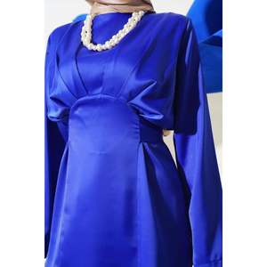 Conjunto de satén de 2 piezas para mujer con detalle frontal plisado Saxe - Product Image 2