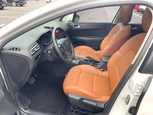 Citroën <span class=keywords><strong>C4</strong></span> C-Quatre 1.6L Édition Luxe Automatique <span class=keywords><strong>2018</strong></span> – Voitures d'occasion chinoises de haute qualité avec un excellent état extérieur – Vente Flash - Product Image 5