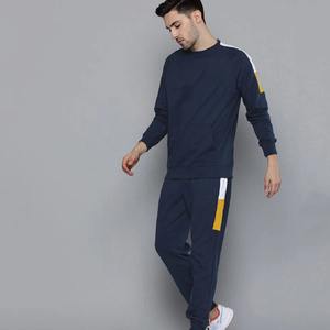 Nuevos trajes de jogging deportivos personalizados para hombre, chándal liso ajustado de 2 piezas - Product Image 3