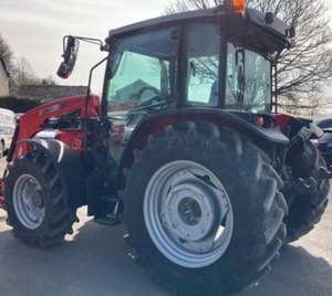 Tractor cargador de alto rendimiento Massey Ferguson 4710M 'D2' - Product Image 1