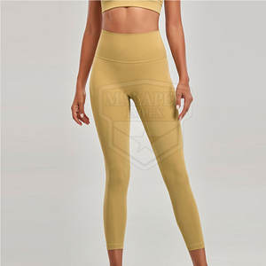 Nouveau Design Gym Wear Yoga Set Pour Les Femmes Dans Le Meilleur Matériel Meilleure Qualité Fitness Yoga Legging Pakistan Made - Product Image 5