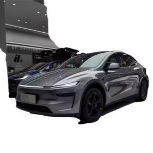 SUV Compacto Eléctrico 2025 con Autonomía NEDC de 601-700 km, Batería de 90-110 kWh, Motor de 200-250 kW y Funciones de Conducción Inteligente - Product Image 1