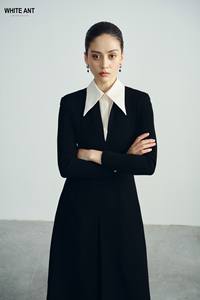 Élégante robe longue noire évasée pour femmes avec col 100% Polyester ANDREA MIDI DRESS Étiquettes personnalisées Étiquettes WHITE ANT Fabricant - Product Image 2