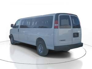 EN SOLDE! Vente aux enchères par courtier pour véhicule 2023 Expresses 3500 LS Extended RWD, voitures d'occasion pour usage commercial - Product Image 5