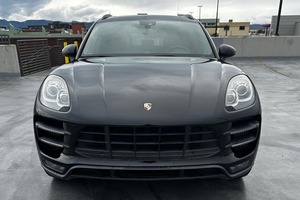 Porsche Macan Turbo 2017 usado en buen estado - Product Image 6