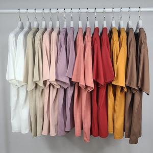 T-shirt tricoté à manches courtes pour homme, coupe oversize, longueur standard, 100% Coton 230 GSM, épaules tombantes, grammage lourd, vierge, haute qualité - Product Image 3