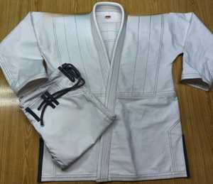 เครื่องแบบคาราเต้ปรับแต่งได้พร้อมโลโก้กำหนดเองสำหรับศิลปะการต่อสู้และชุดฝึกซ้อม - Product Image 2