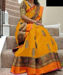 Vêtements ethniques tendance Khadi, vêtements de mariage en coton imprimé, sarouel avec Blouse fantaisie, pièces pour occasions spatiales, vêtements de travail de tissage - Product Image 1