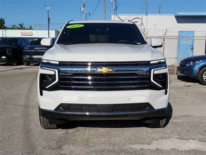 Chevrolet Suburban RST 2025, Diseñado para Liderar, Audaz y Espacioso, Disponible para la Venta - Product Image 2