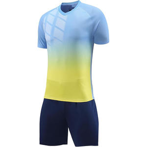 ชุดฟุตบอลสำหรับผู้ชายชุดฟุตบอลเสื้อฟุตบอลระบายอากาศได้ชุดฟุตบอลแบบกำหนดเองขายส่ง - Product Image 2