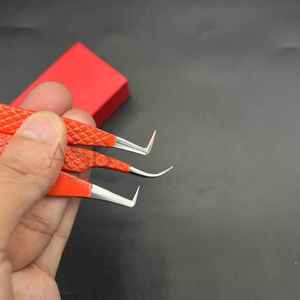 Pinzas de pestañas profesionales de acero inoxidable sostenibles de alta calidad, pinzas de extensión de pestañas de etiqueta privada naranja probadas a mano - Product Image 4