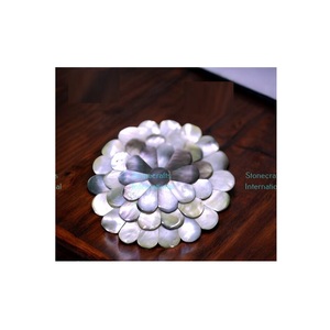 Miroir décoratif en nacre fait main de style moderne pour ajouter de l'élégance Vente à l'exportation pour n'importe quelle pièce - Product Image 1